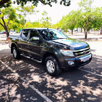 FORD RANGER 3.2 XLT 4X4 CD 20V DIESEL 4P AUTOMÁTICO FORD RANGER 3.2 XLT 4X4 CD 20V DIESEL 4P AUTOMÁTICO
